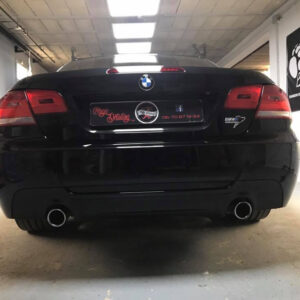 cache plaque personnalisé - réalisation mapubauto.com